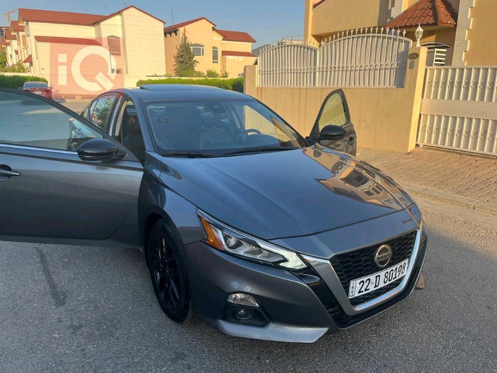 Nissan Altima